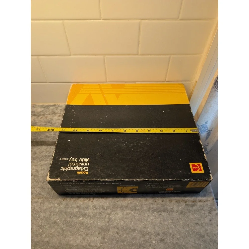 Kodak Ektagraphic Universal Slide Tray Carousel Model 2 Holds 80 slides